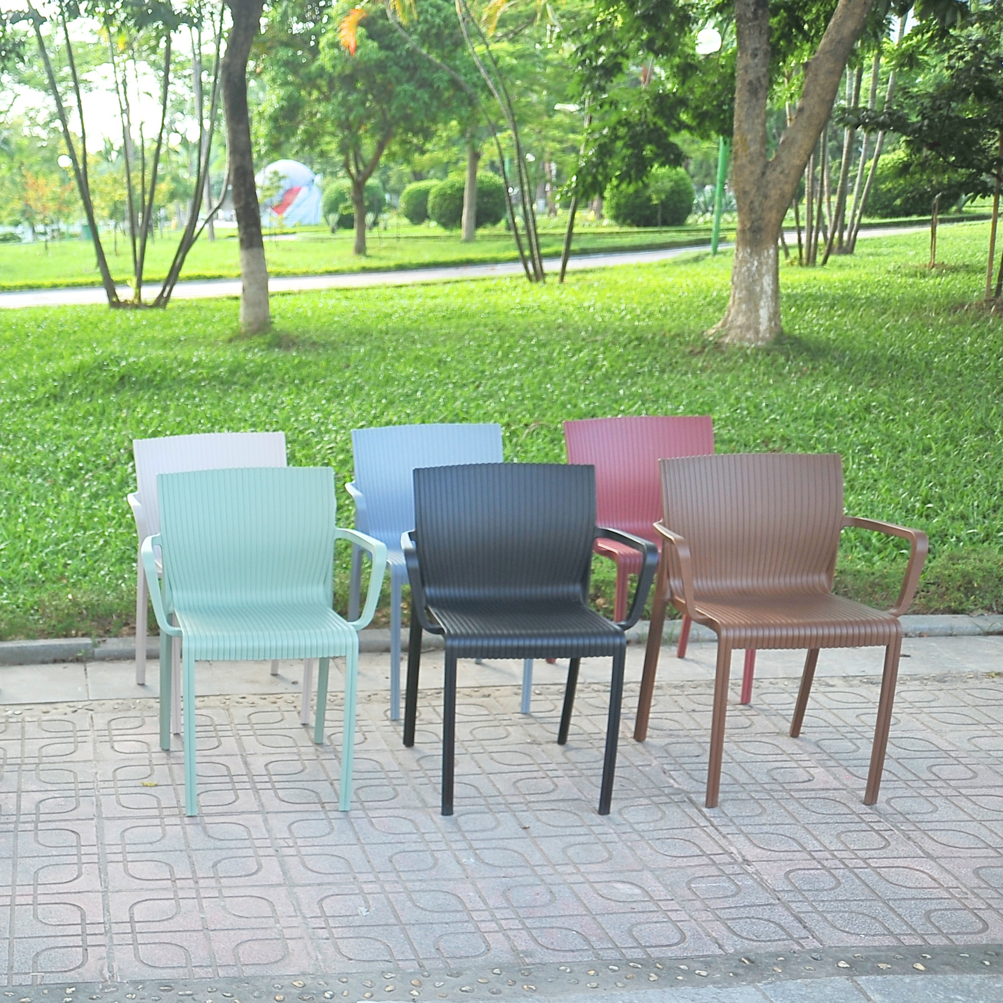 GHẾ NHỰA SÓNG ĐÚC NGUYÊN KHỐI CÓ TAY VỊN MA6817 - Ảnh 6