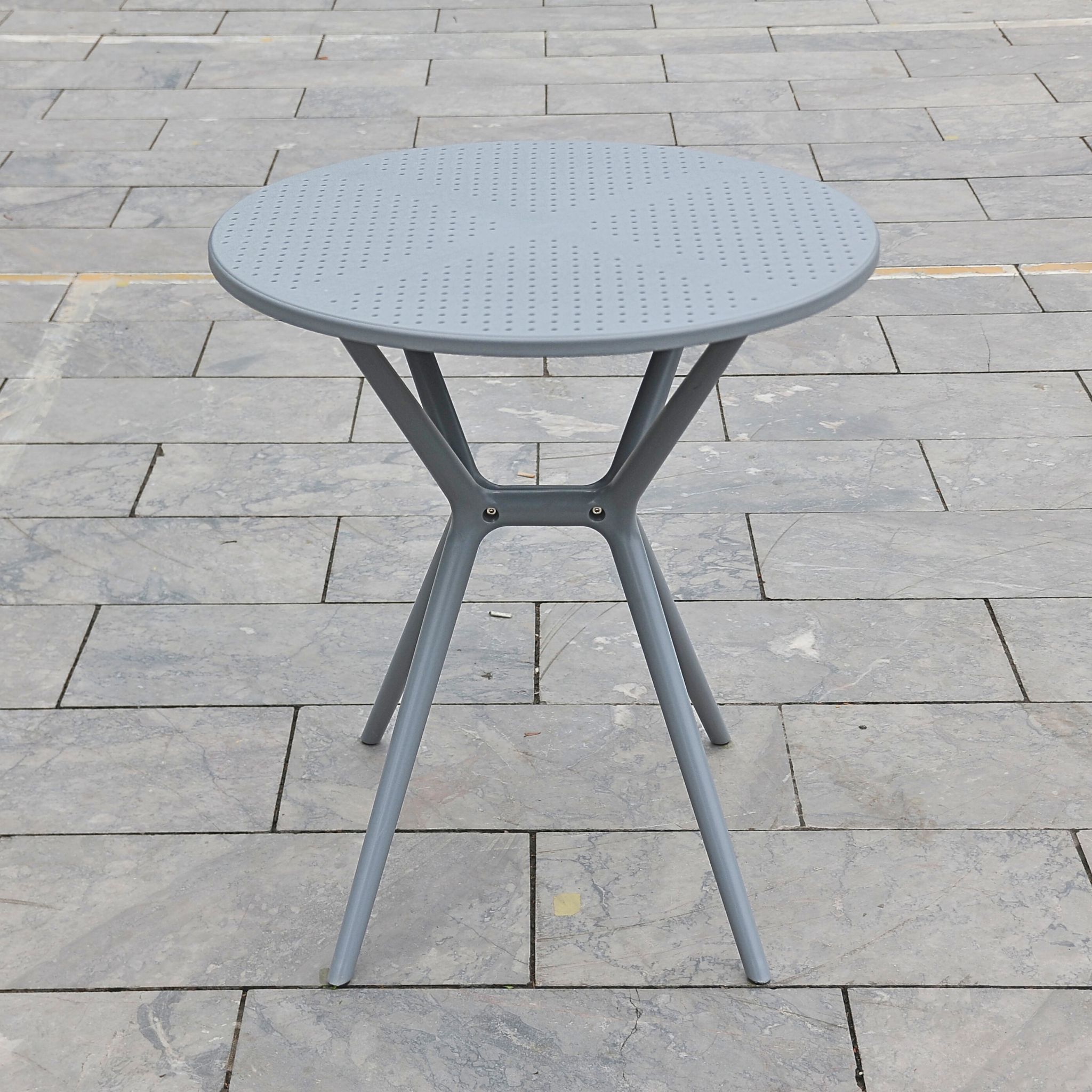 BÀN NHỰA TRÒN MẶT LỖ CHÂN X MAN06 - Ảnh 6